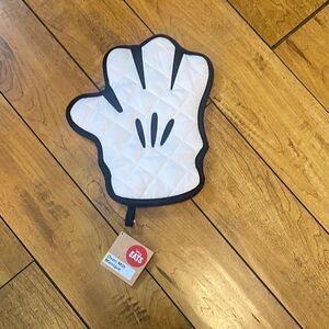 Disney Mickey Mouse  oven mitt new
